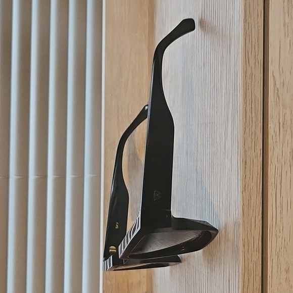 Walter Hill Sky Sunglasses - Picture 3 of 7